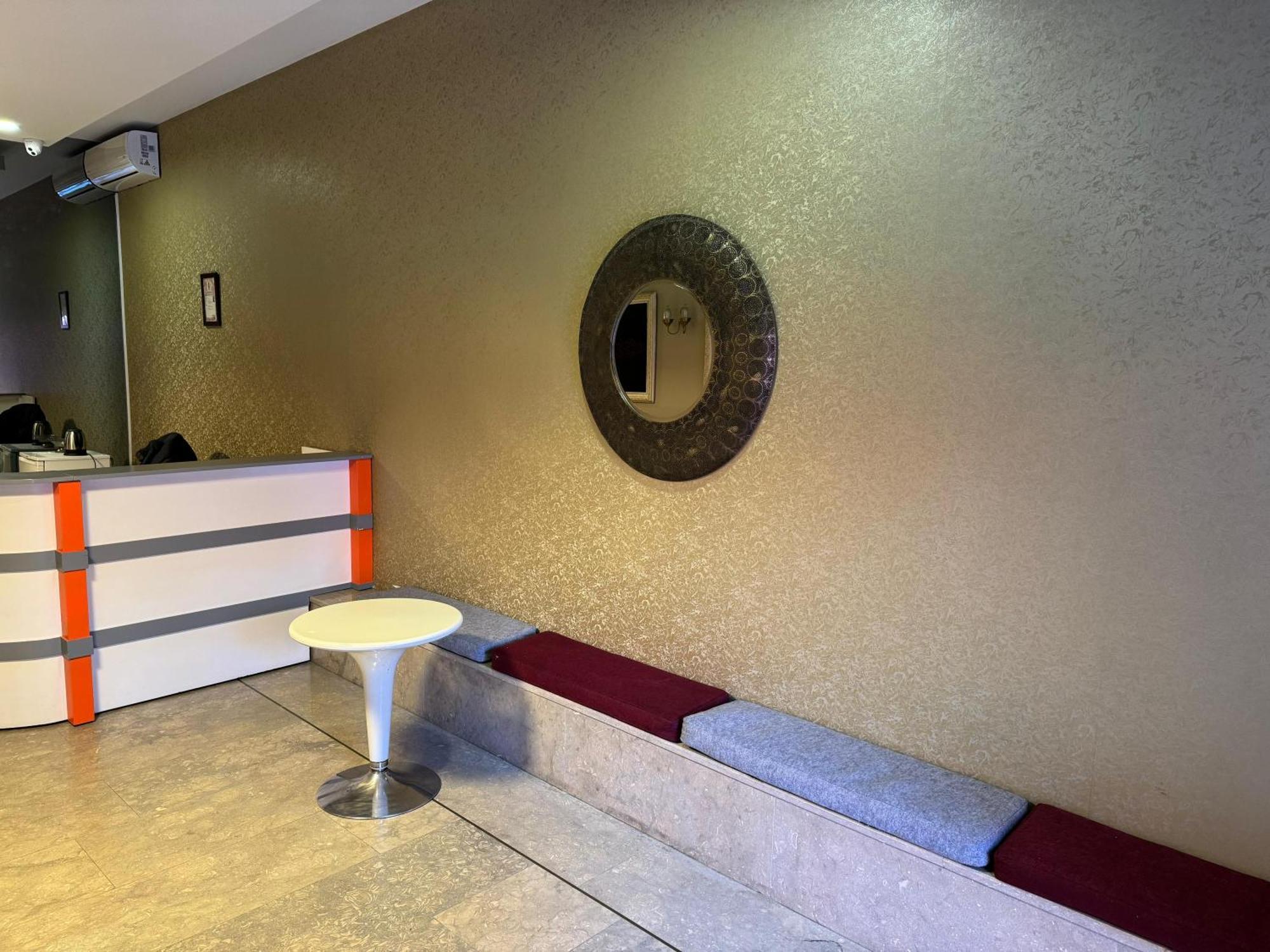 Aderans Hotel Istanbul Bagian luar foto