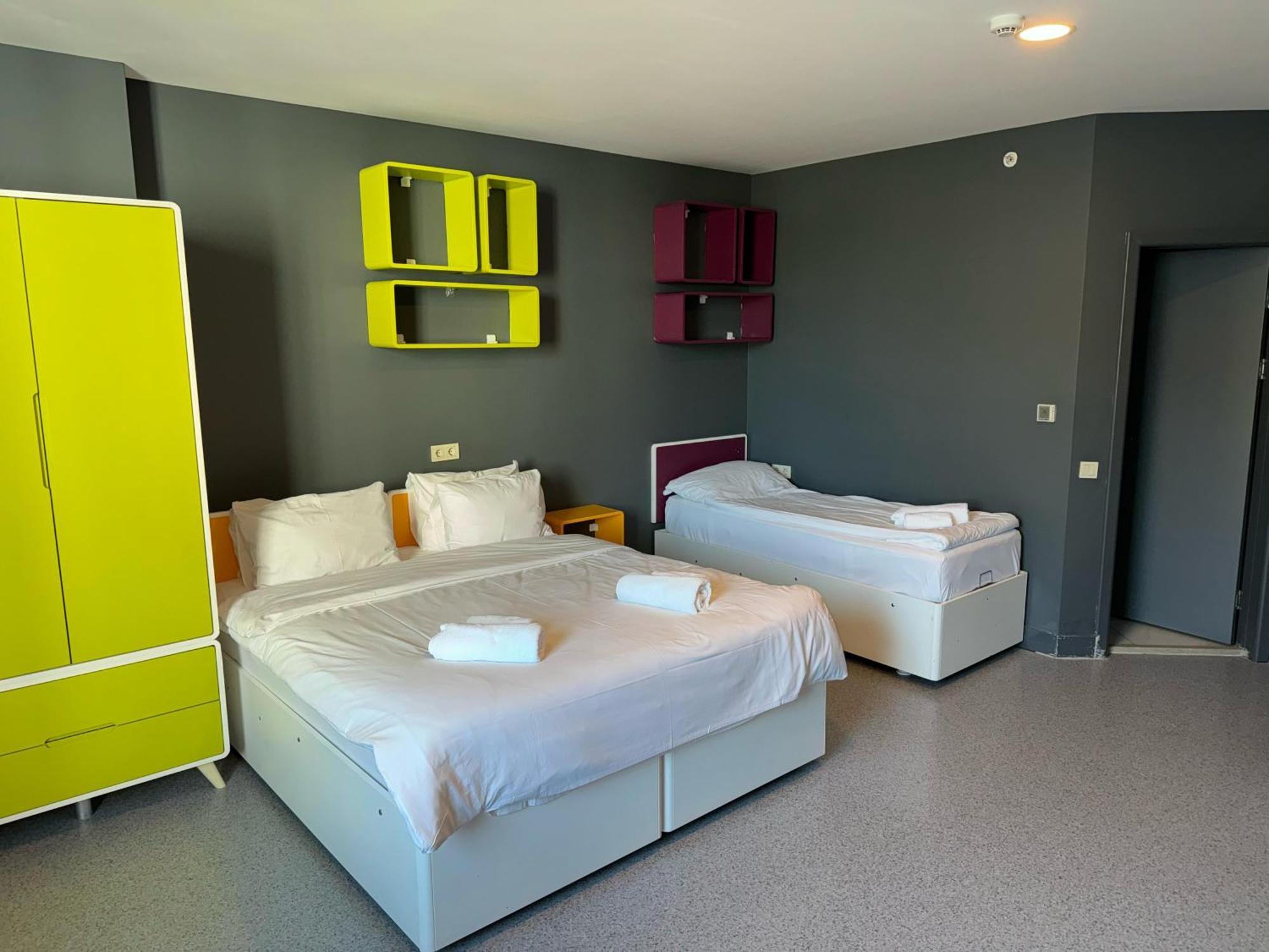 Aderans Hotel Istanbul Bagian luar foto