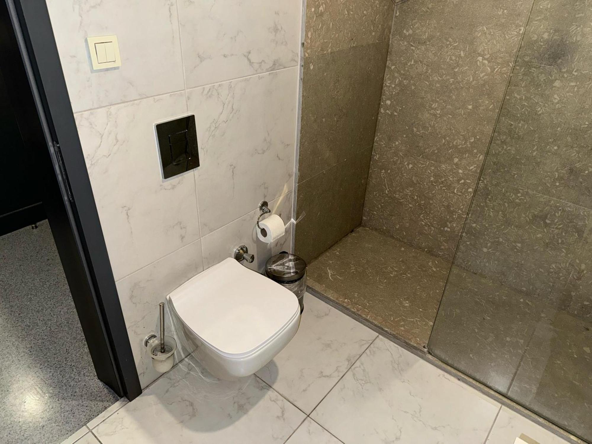 Aderans Hotel Istanbul Bagian luar foto